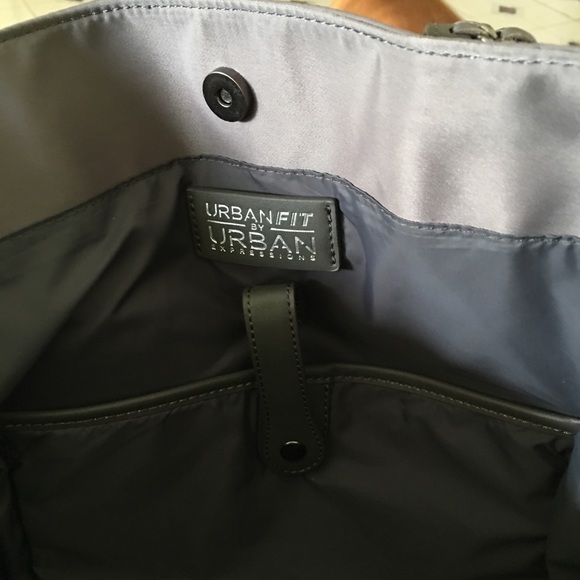 Urban Expressions Gray Purse - Picture 3 of 3